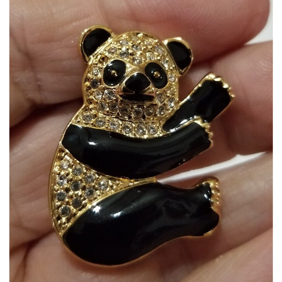 Panda pin goldtone and black one and a half inches - Picture 2 of 10
